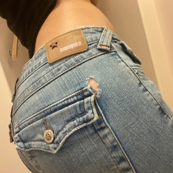 Bubblegum Y2K Flare Jeans - Picture 2 of 9